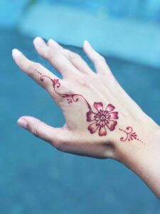 Milujsmějsežij - malování hennou