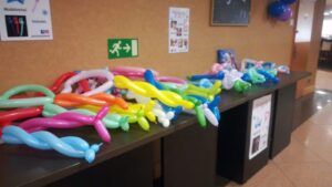 Milujsmějsežij - O2 Arena, vyrábění z balonků, festival