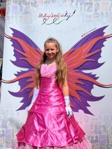 Milujsmějsežij - Den princezen, diamantíky, korunka