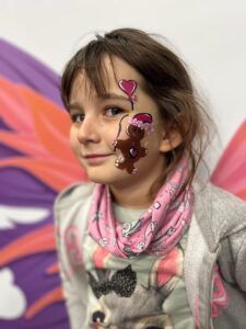 Milujsmějsežij - Mikuláš, malování na obličej, perníček, balonek, srdíčko